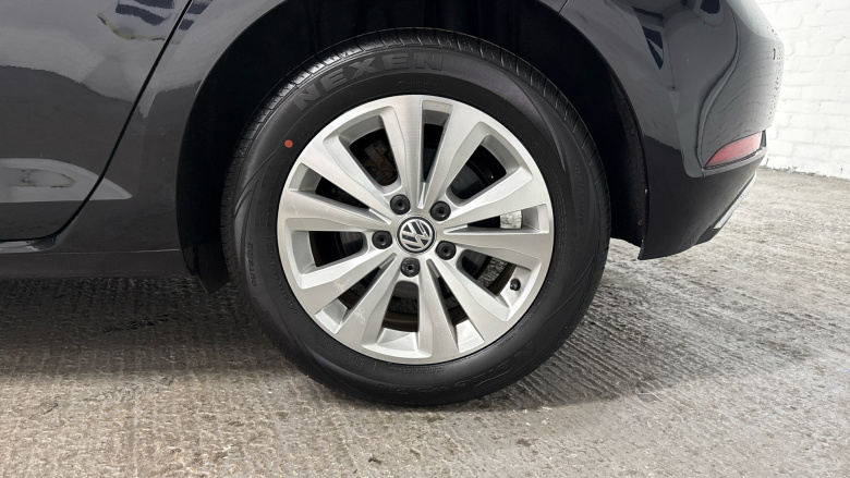 Volkswagen Golf 1.6 TDI SE 5dr DSG [Nav] Diesel Estate